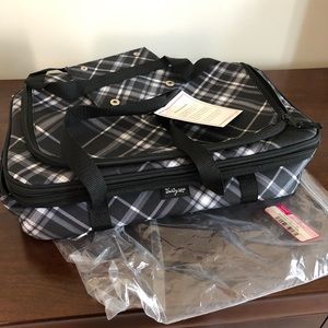 NWT 31 Gifts Perfect Party Tote